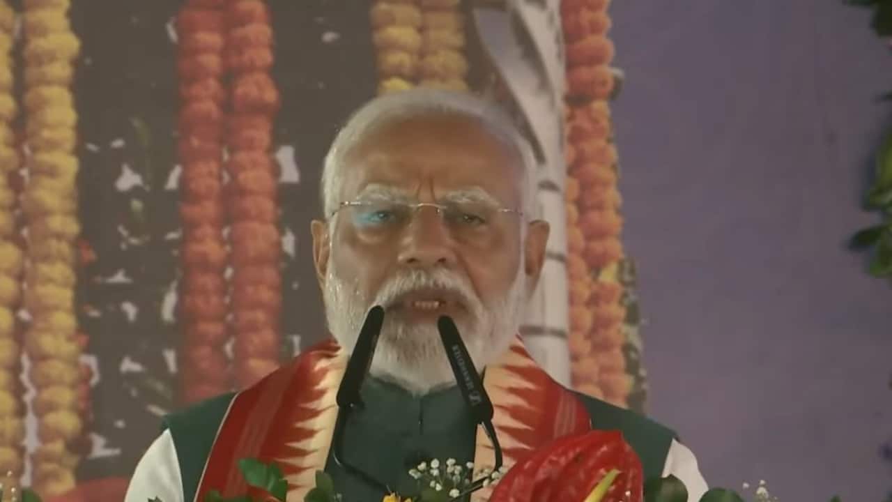 Traditional welcome to PM Modi in Jamui