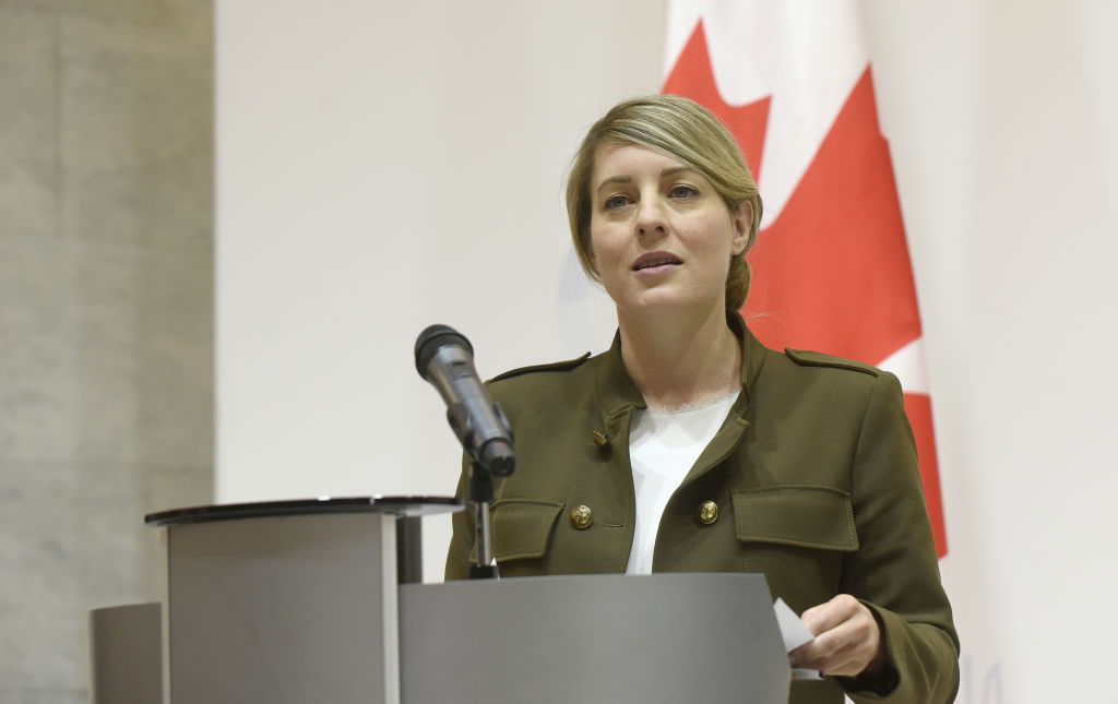 Canada FM Melanie Joly dodges questions on Khalistani terrorist Arsh Dalla's arrest, sparks outrage (WATCH) snt