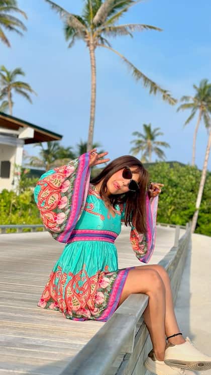 Hina Khan shares vacation photos on Instagram.