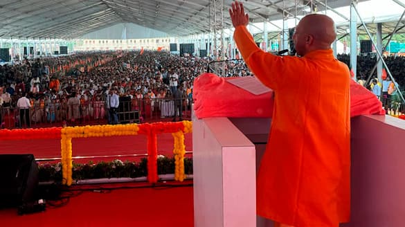 CM Yogi Adityanath Maharashtra Election 2024 Campaign Targets Congress