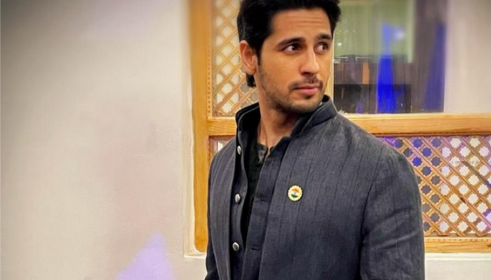 Sidharth Malhotra Param Sundari film update out hrk