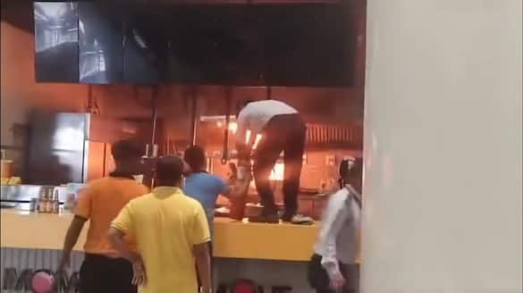 Kolkata fire: Wow Momo outlet at Acropolis Mall catches fire, swift action prevents injuries (WATCH) AJR