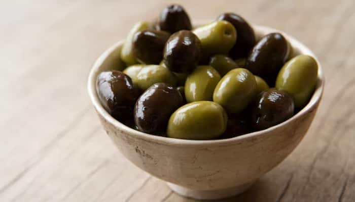 Healthy Reasons Why You Should add Olives in your diet