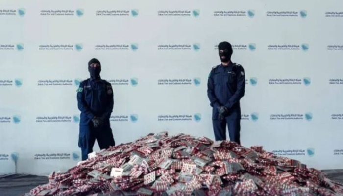 Huge quantities of drugs seized in saudi arabia and authorities arrested 10 people 