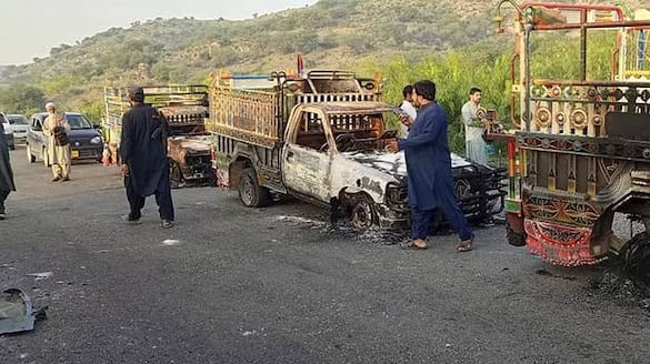 pakistan attack on passengers vehicle 38 killed by unkown gunmen ans