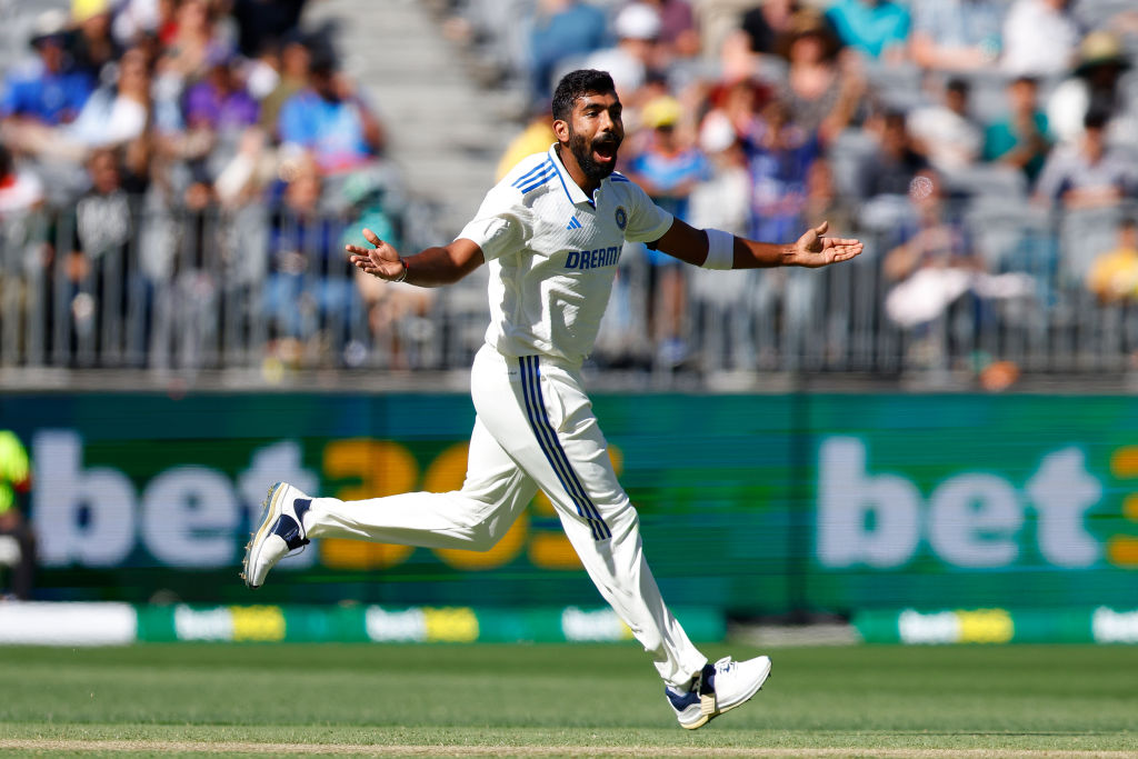 IND vs AUS, Perth Test: BOOM, BOOM Bumrah rattles Australian top-order, India's No.1 bowler wins hearts watch wickets snt