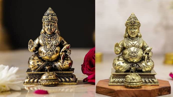 Where to keep Kuber idol in living room