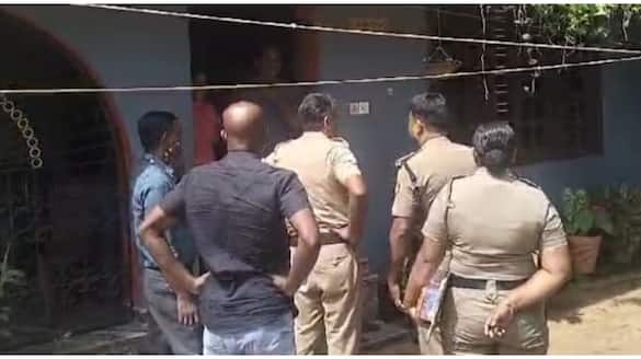 Bedroom burnt down and the gold was lost in Mavelikkara Police intensified the investigation 