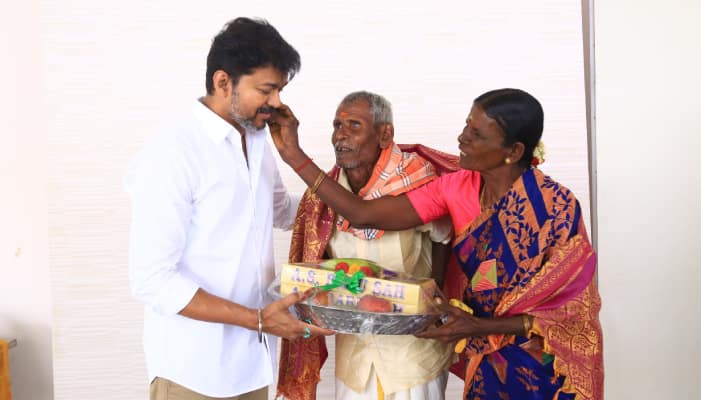 thalapathy vijay thanked familes who gave land for maanadu ans