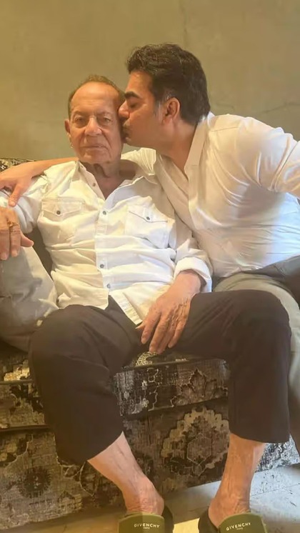 Salman Khan's father turns 89