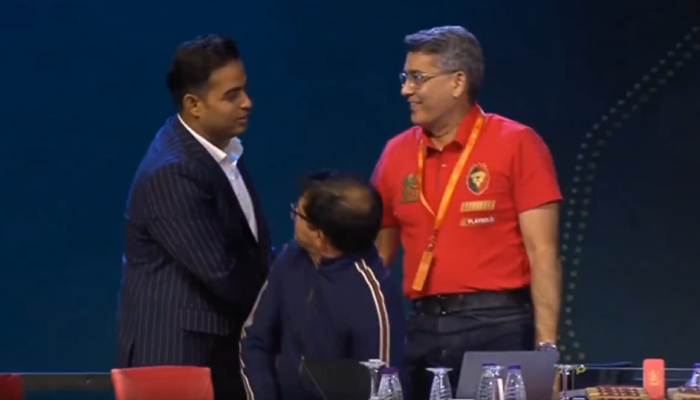 RCB not used RTM for England all-rounder Will Jacks, Akash Ambani walks to RCB's auction table to say Thank You