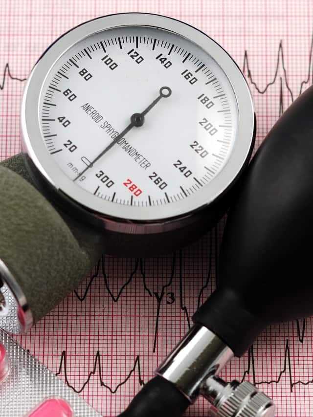 blood-pressure-fluctuations-and-brain-aging-connection