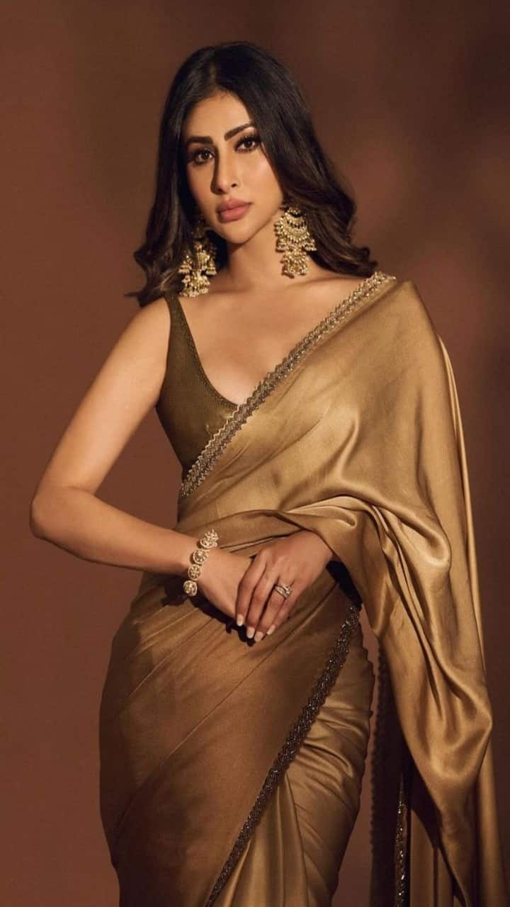 8 Trending Metallic Blouse Designs for Sarees and Lehengas in 2025  gow