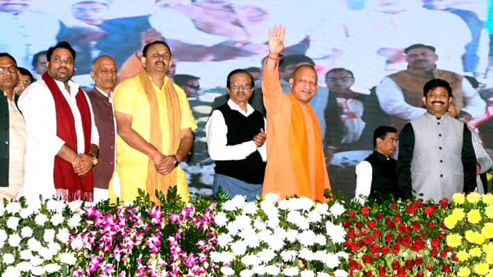 Chief Minister Yogi Adityanath Inaugurates 209 crore development projects in Gorakhpur KAK