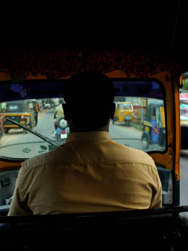 Why auto-rickshaw drivers sit on edge of the seats? THIS IS the reason dmn