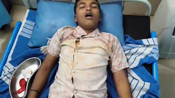 haliyal joganakoppa 13 Year old Boy Died After balloon stuck his throat san