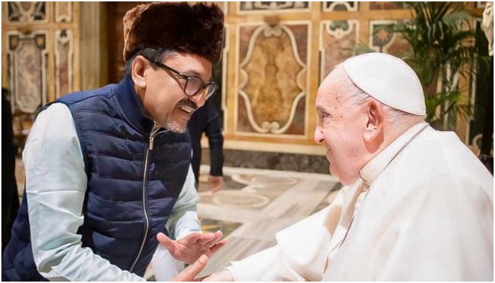 Panakkad Sayyid Sadiq Ali Shihab Thangal visits Pope Francis at vatican