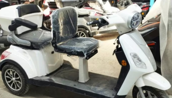 All you needs to knows about Hindustan power kela sons electric scooter