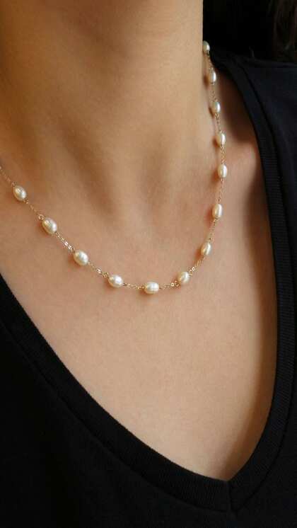 Single Layer Classic Pearl Gold Necklace