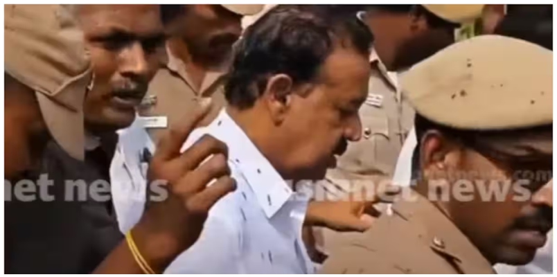  bjp workers threw mud to tamilnadu minister says police