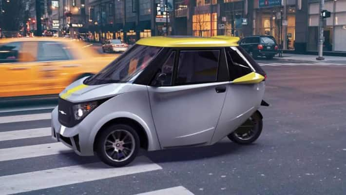 India most affordable 3 Wheeler Electric Car Strom R3 know price details ckm