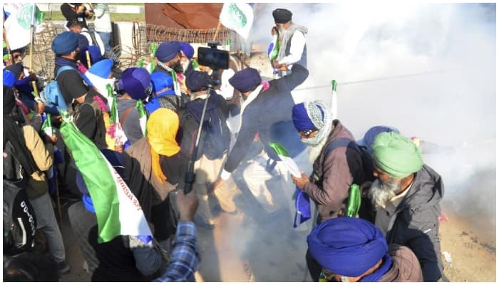 Haryana police use tear gas water cannons against protesting farmer in Shambhu border ckm