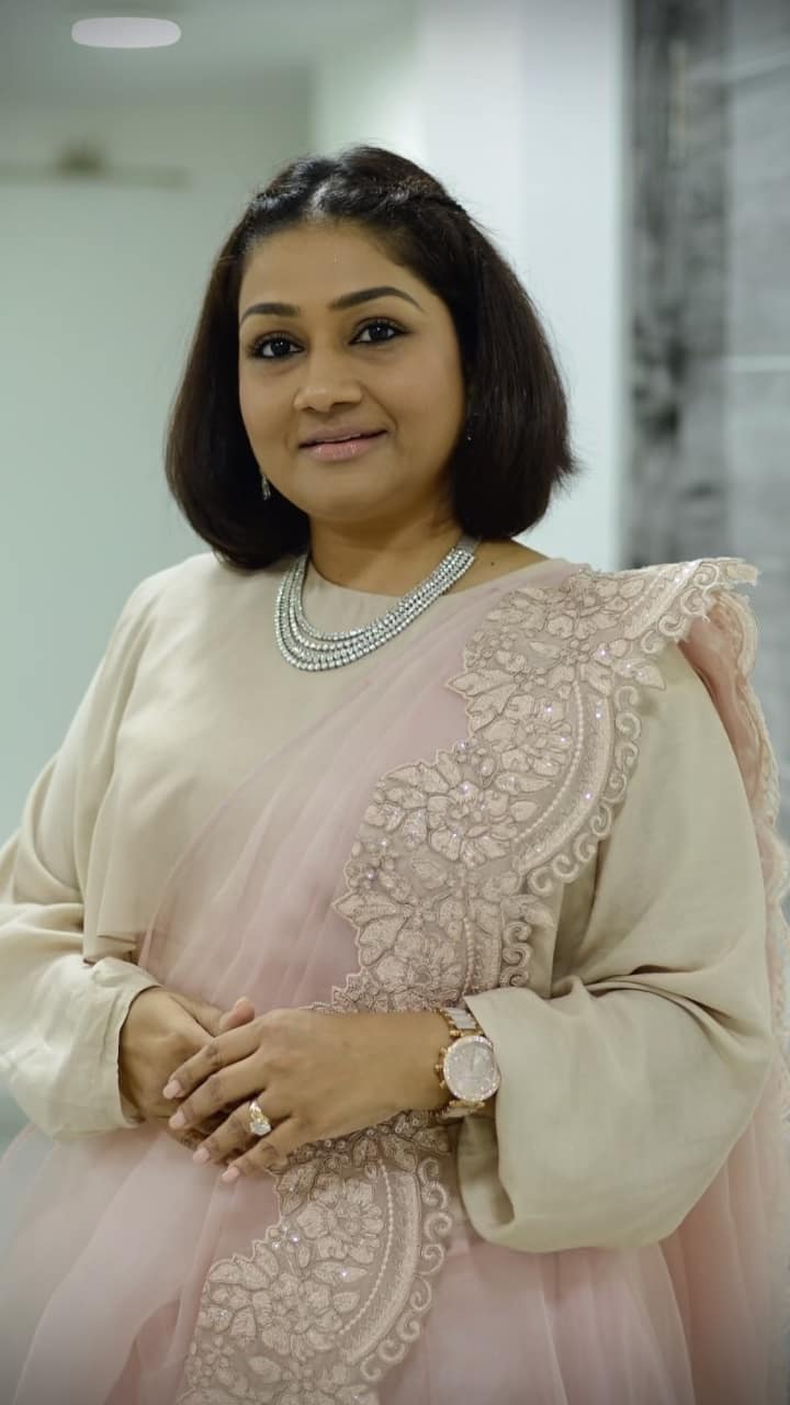 Who is Dolly Jain, the famous saree drape artist? Bollywood and Nita Ambani favourite gcw