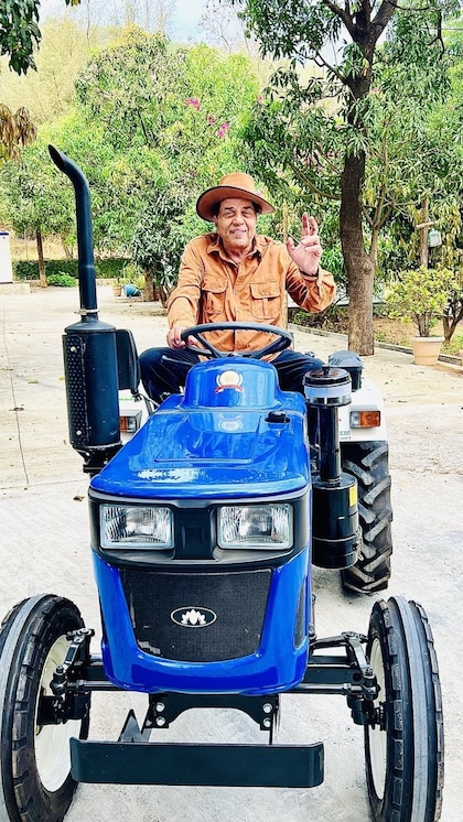 89-year-old Dharmendra lives at his Lonavala farmhouse