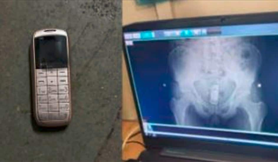 prisoner keeps mobile phone in his Anus