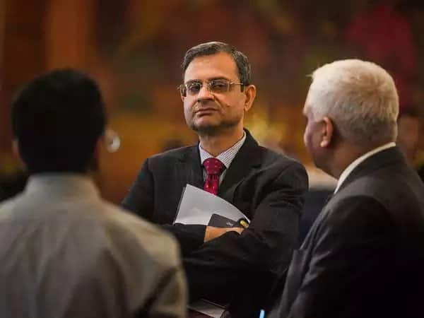 Revenue Secretary Sanjay Malhotra Appointed New RBI Governor sgb