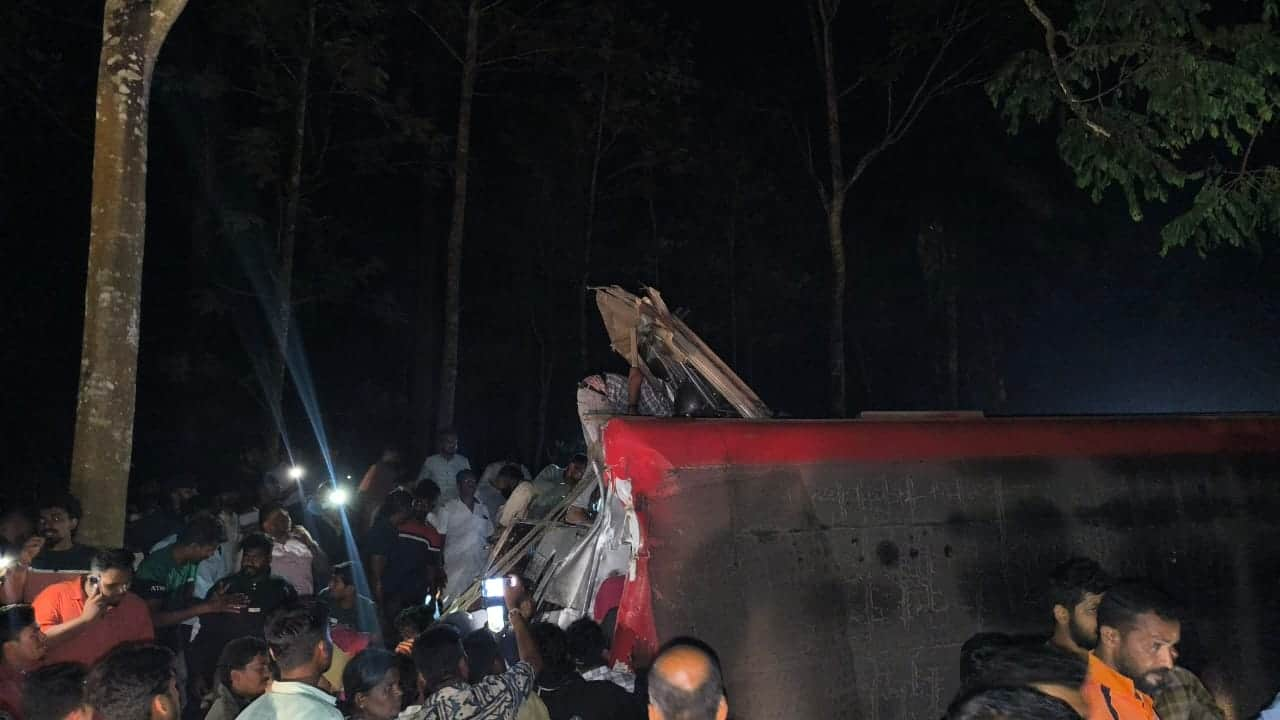 KSRT bus accident in Kodagu, more than 17 passengers injured rav