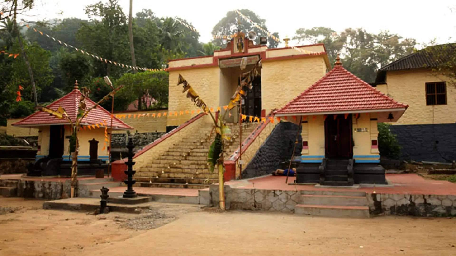 There are 3 famous Ayyappa temples near Tenkasi ray