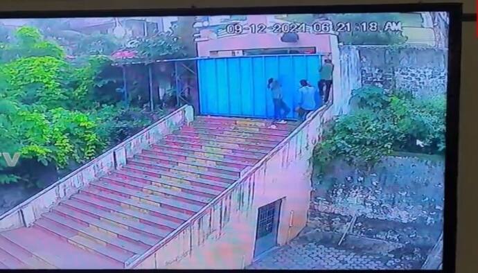 Inspired by Lucky Baskhar movie, four Class 9 students flee hostel in Andhra's Visakhapatnam (WATCH)