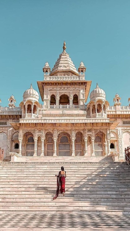 Exquisite Stonework of the Palace
