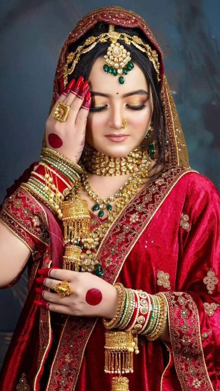 Popular Indian Bridal Makeup Trends 2024 which you liked