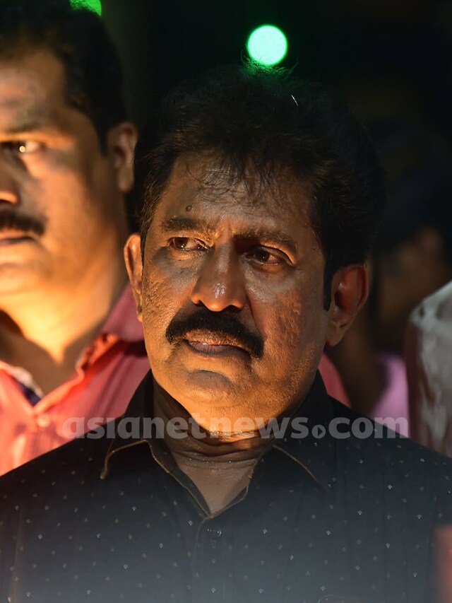 പ്രേംകുമാറിന് കൈമാറി
