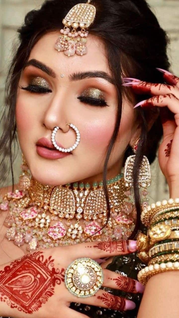 Bridal Nath Designs 2024 Trends Gold Kundan Traditional suh