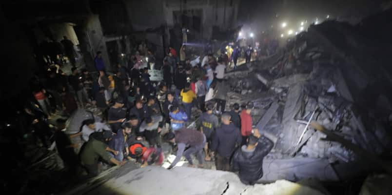 Israeli airstrike in Gaza Strip Children among 35 dead after more than 35 killed in Israeli strike on Nuseirat