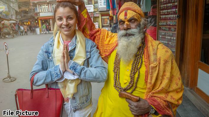 NRIs and foreigner devotees will have special attention and facilities at Prayagraj Mahakumbh 2025