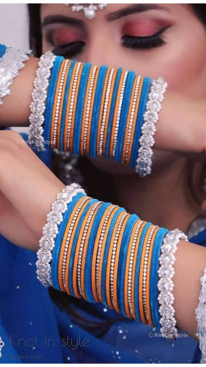 Blue Glass Bangles Designs for Brides suh