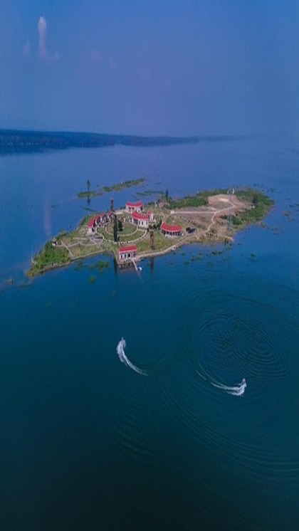 How Many Islands?