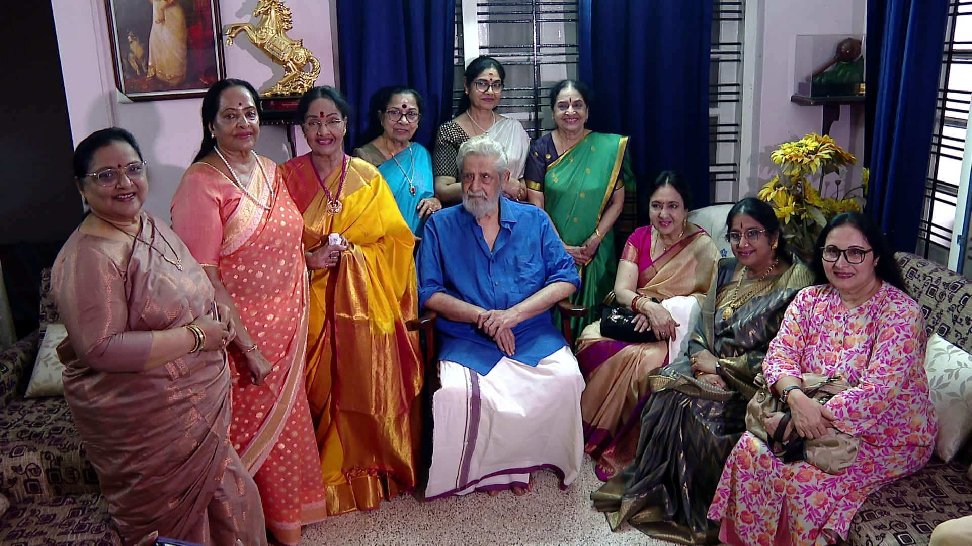 actor Madhu meets  old heroines rare moment s from his home