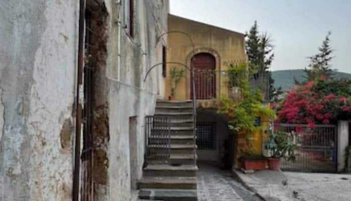 woman bought Ancestral Home in italy for 85 and renovated with four crore 