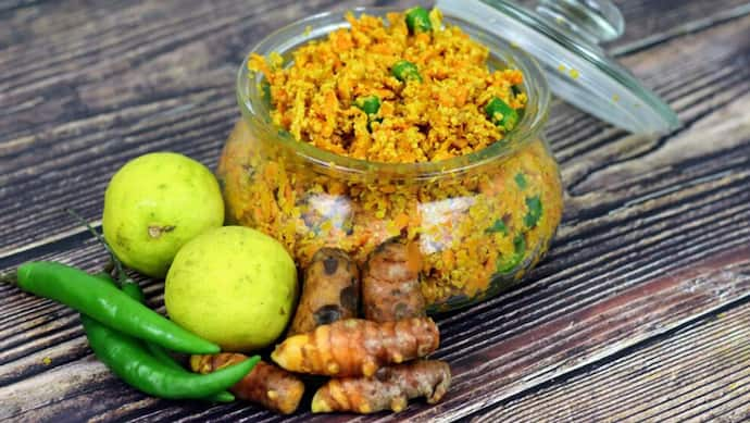 how-to-make-Raw-turmeric-pickle