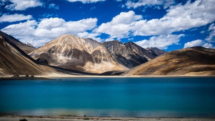 10 Most Beautiful Lakes for Winter Travel gow