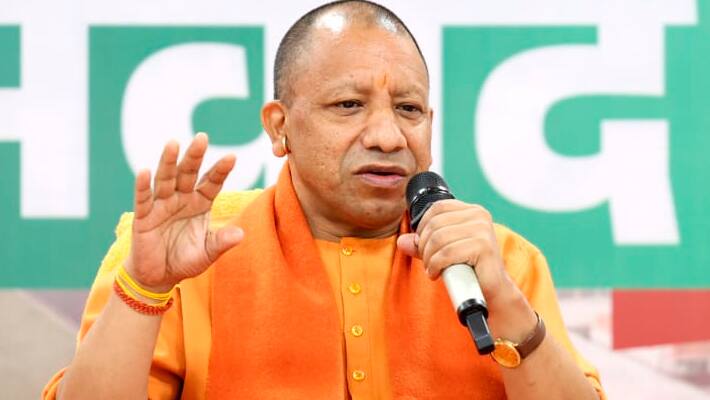 Yogi Adityanath instruction policemen training to be completed by March 2025
