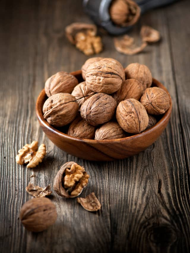 How to eat walnuts to increase memory power Rya