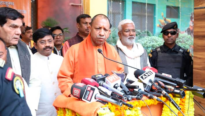 CM Yogi Adityanath reviewed the preparations for the 2025 Kumbh Mela mma