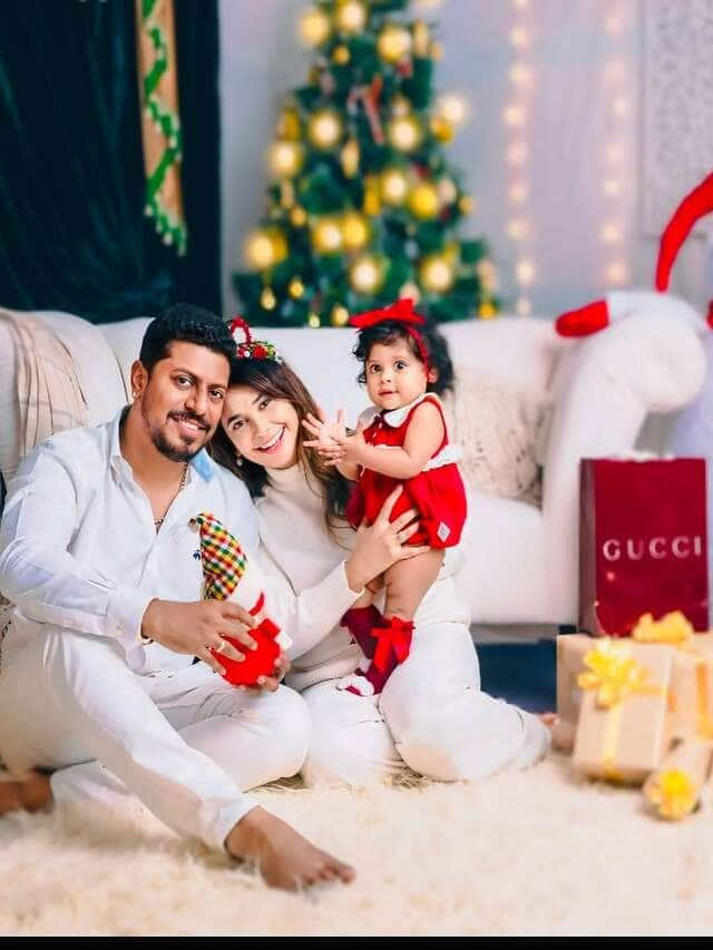 Actress Kavya Gowda celebrated Christmas with husband and daughter pav