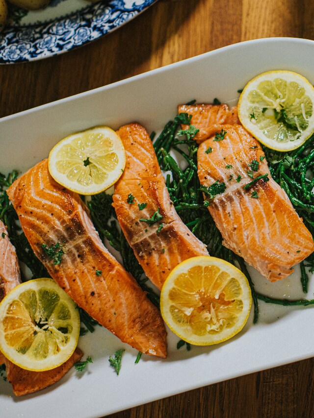 foods packed with vitamins to improve your eyesight other than carrots